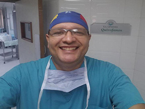 Dr. Armando Acosta