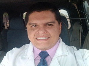 Dr. Diego Carvajal 